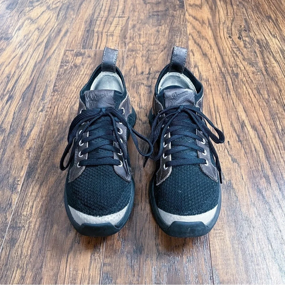 Danner • Overlook Knit Low Sneaker black lace up brown leather hiking trail
